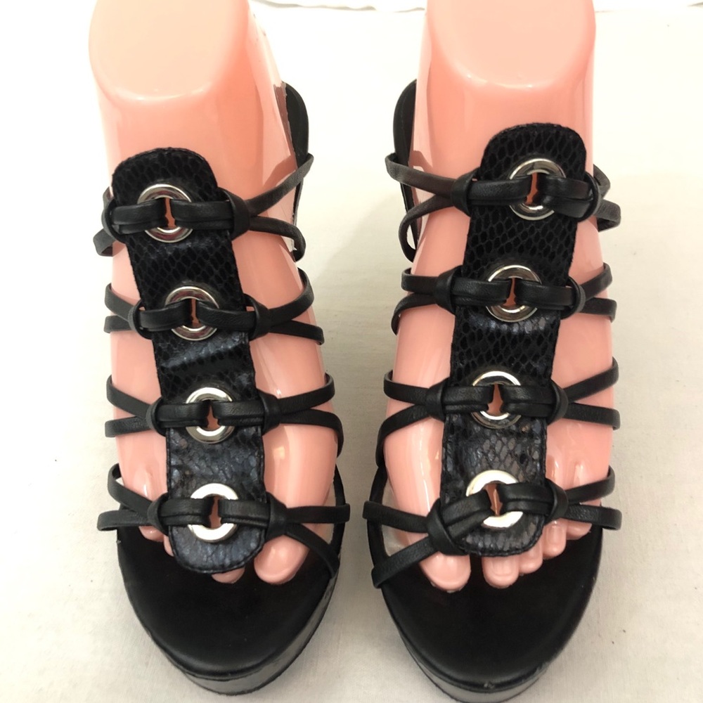 White House black market platform wedge heel 8 - Picture 7 of 8